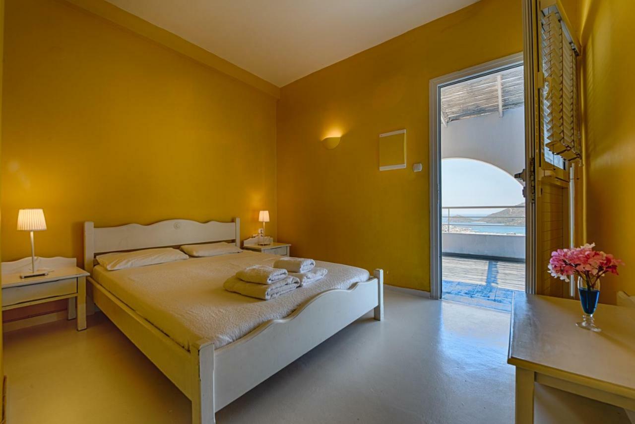 Kymothoi Rooms&Pool Bar Gavrio Extérieur photo