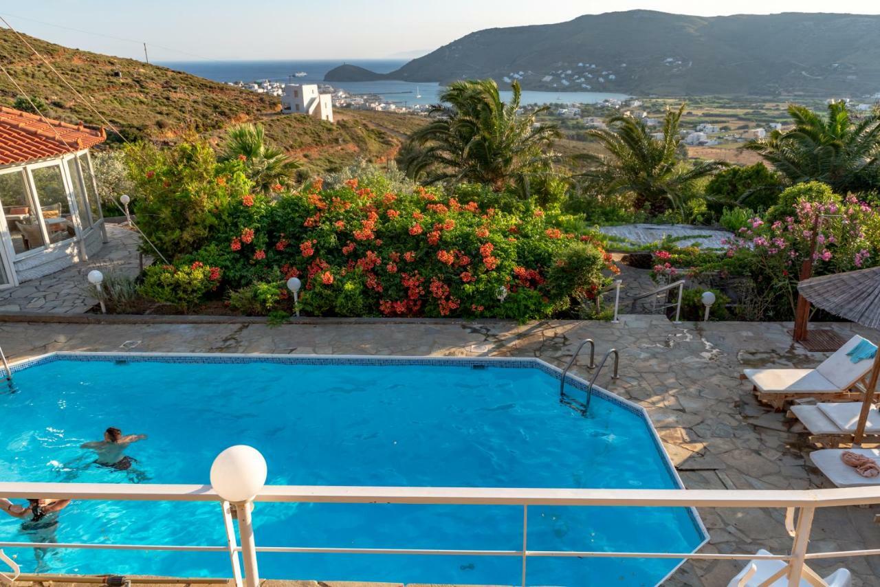 Kymothoi Rooms&Pool Bar Gavrio Extérieur photo