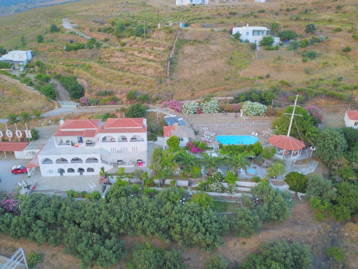 Kymothoi Rooms&Pool Bar Gavrio Chambre photo